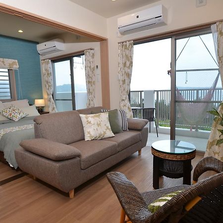 Churaumi Terrace Мотобу Екстериор снимка
