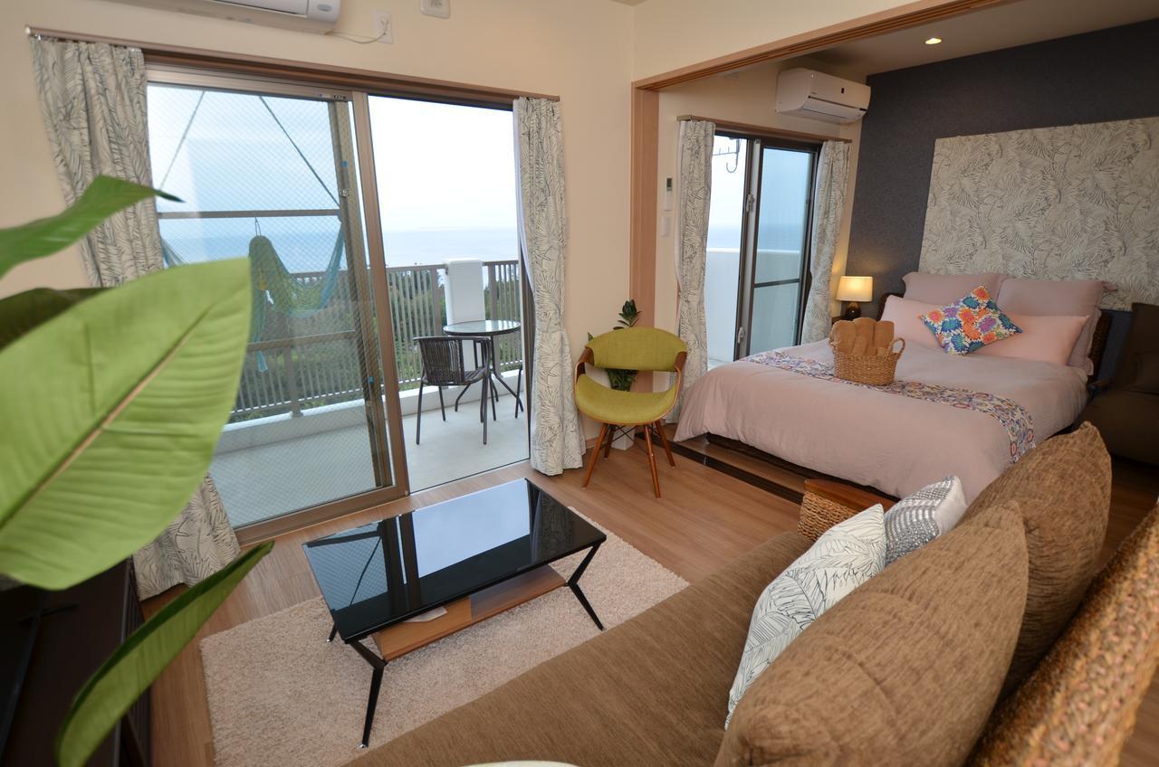 Churaumi Terrace Мотобу Екстериор снимка